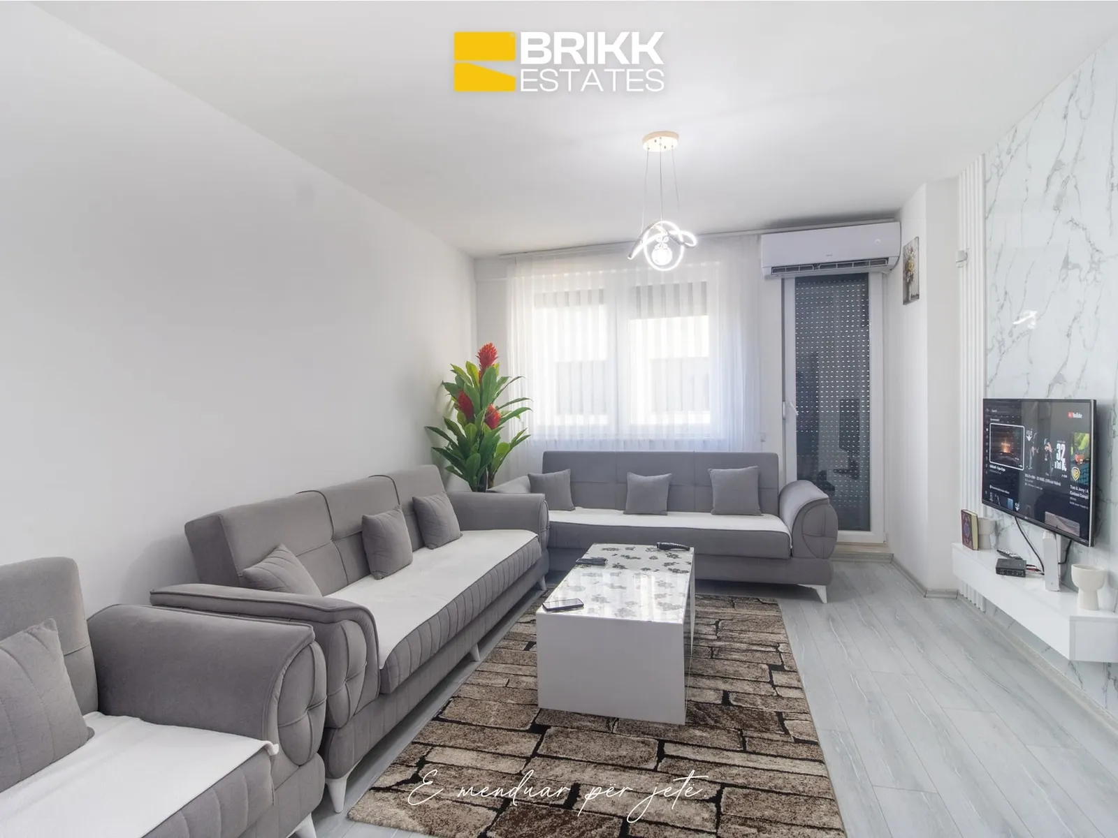 Qëndrimi ditor, banesë në shitje në Fushë Kosovë, Ref B374 (1/7)