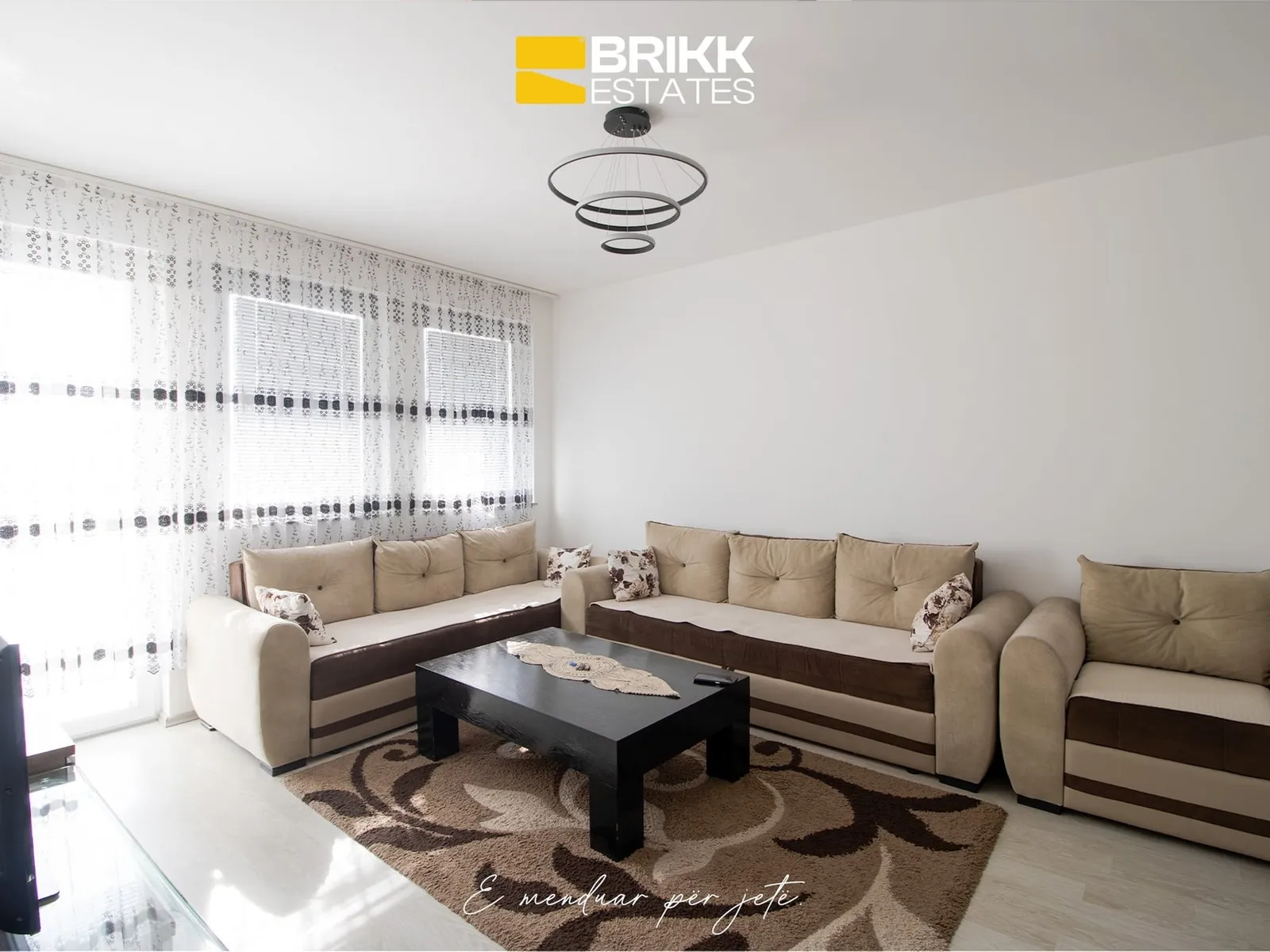 Qëndrimi ditor, banesë në shitje në Fushë Kosovë, Ref B371 (1/7)