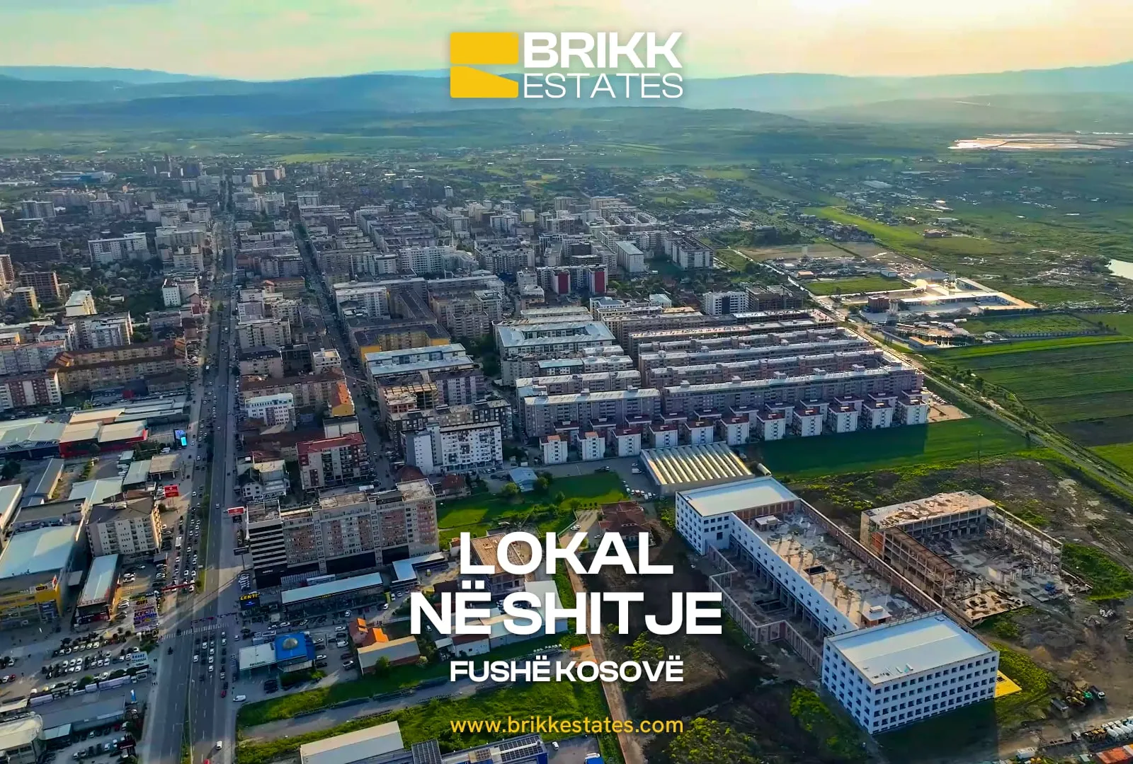 Pamje nga lart, lokal në shitje në Fushë Kosovë, Ref B355 (1/1)