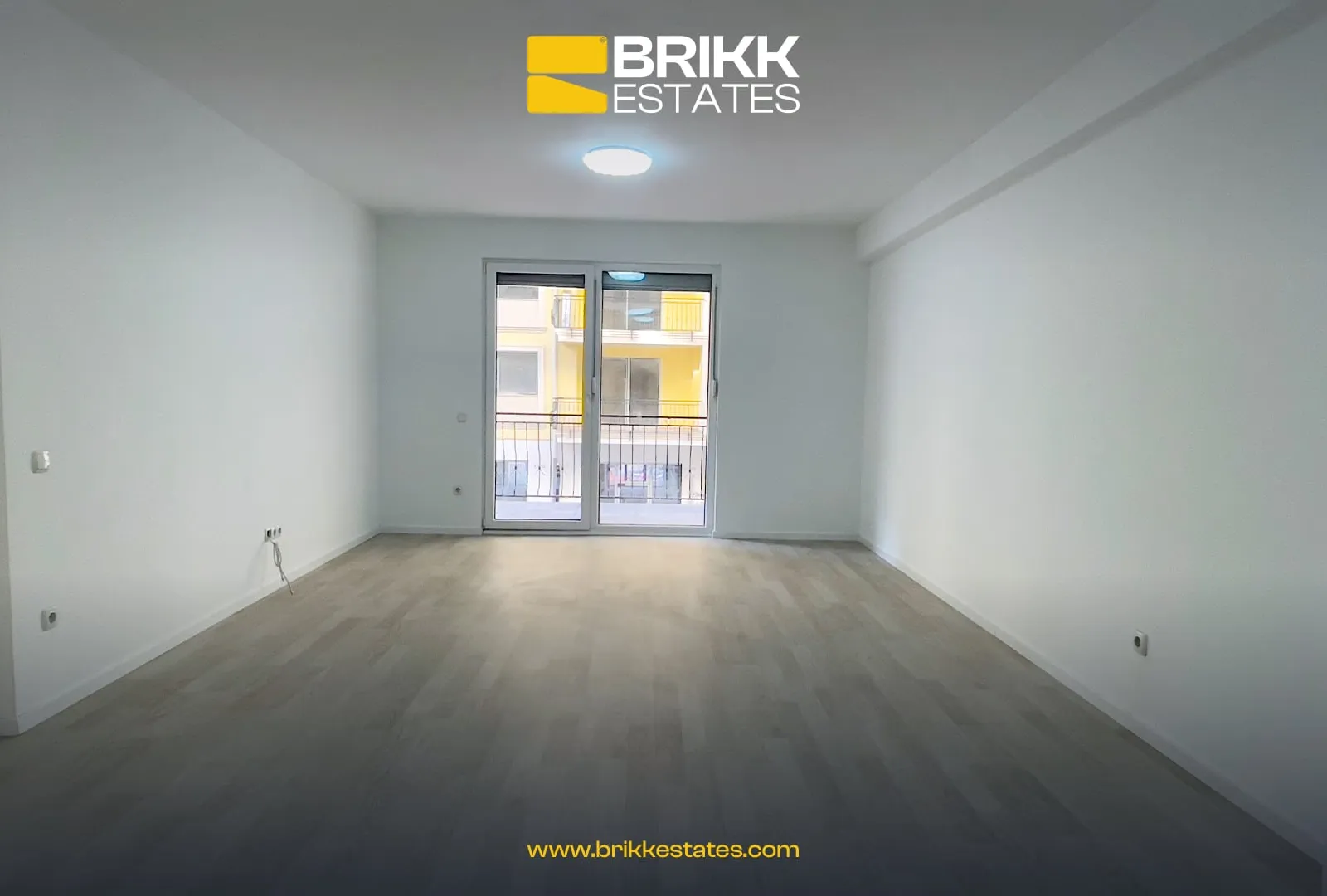 Hapësira e brendshme, banesë me qira në Fushë Kosovë, Ref B348 (1/7)