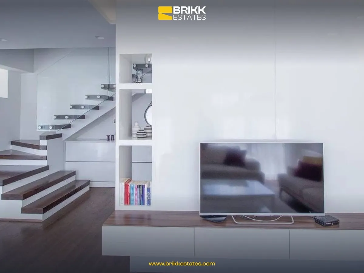 Qëndrimi ditor, duplex me qira në Pejton, Prishtinë, Ref B302 (1/10)