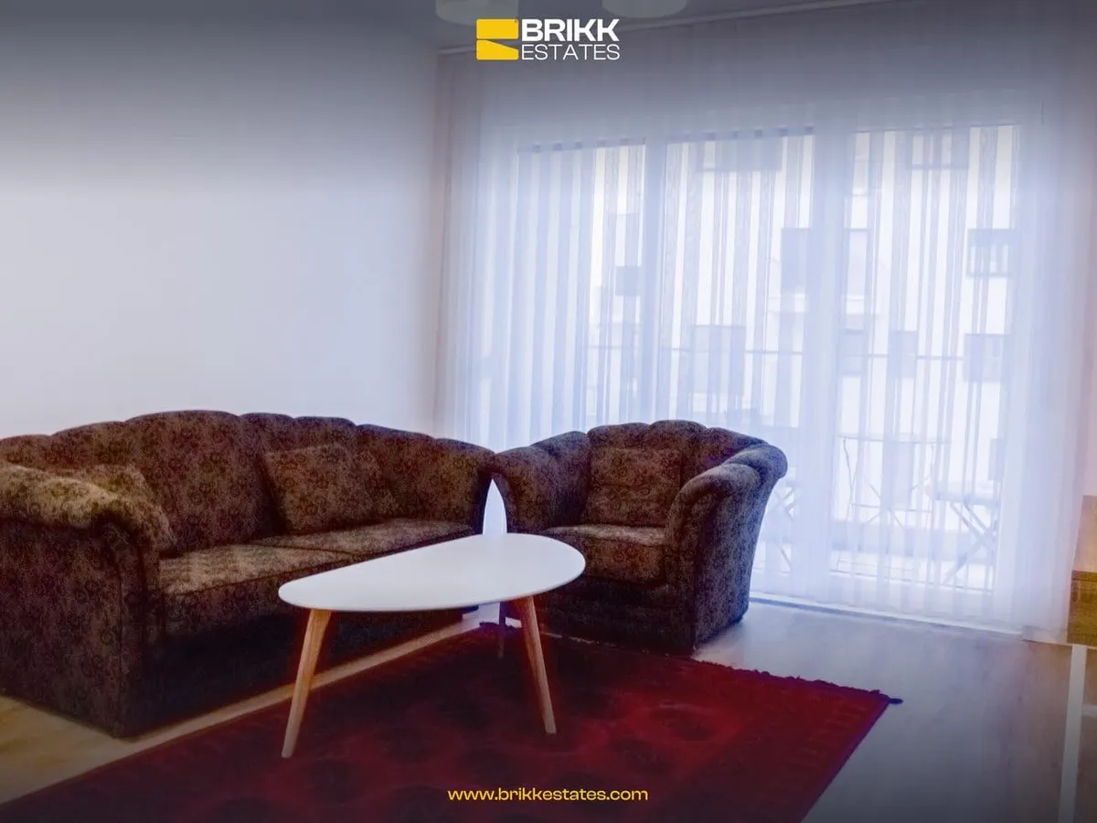 Qëndrimi ditor, banesë me qira në Mati 1, Prishtinë, Ref B309 (1/9)