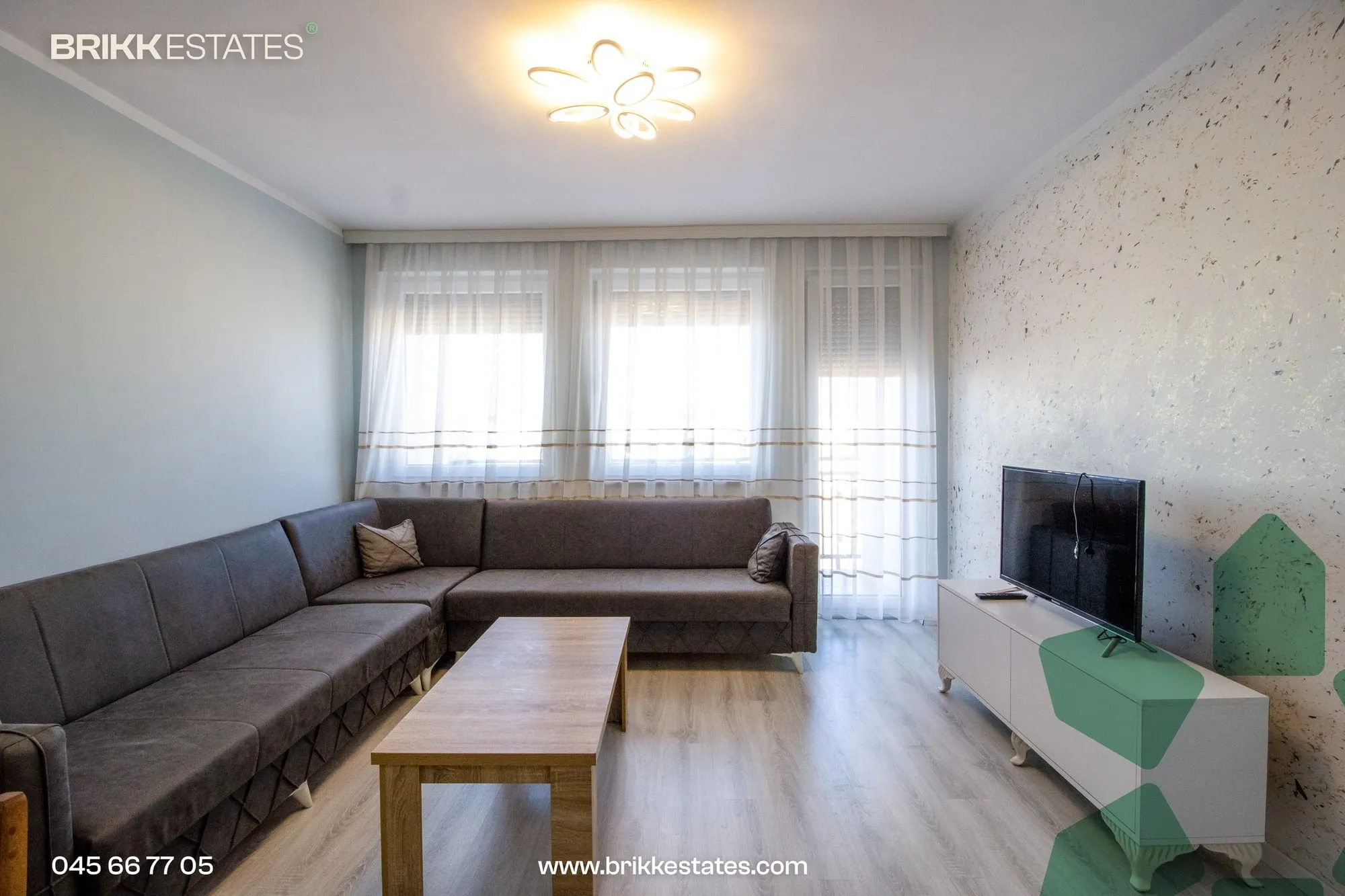 Qëndrimi ditor, banesë në shitje në Fushë Kosovë, Ref B392 (1/9)