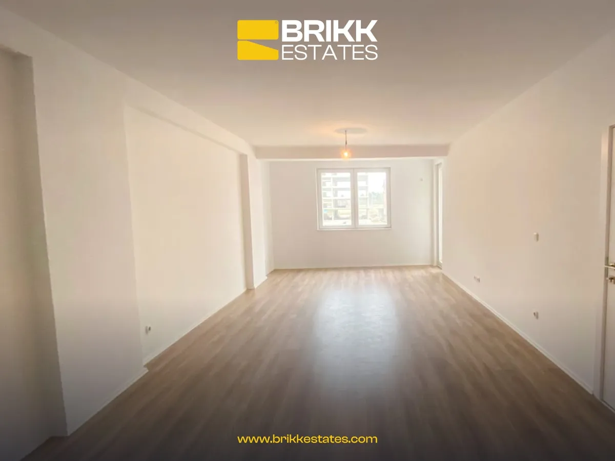 Hapësira e brendshme, banesa në shitje në Fushë Kosovë, Ref B323 (1/7)