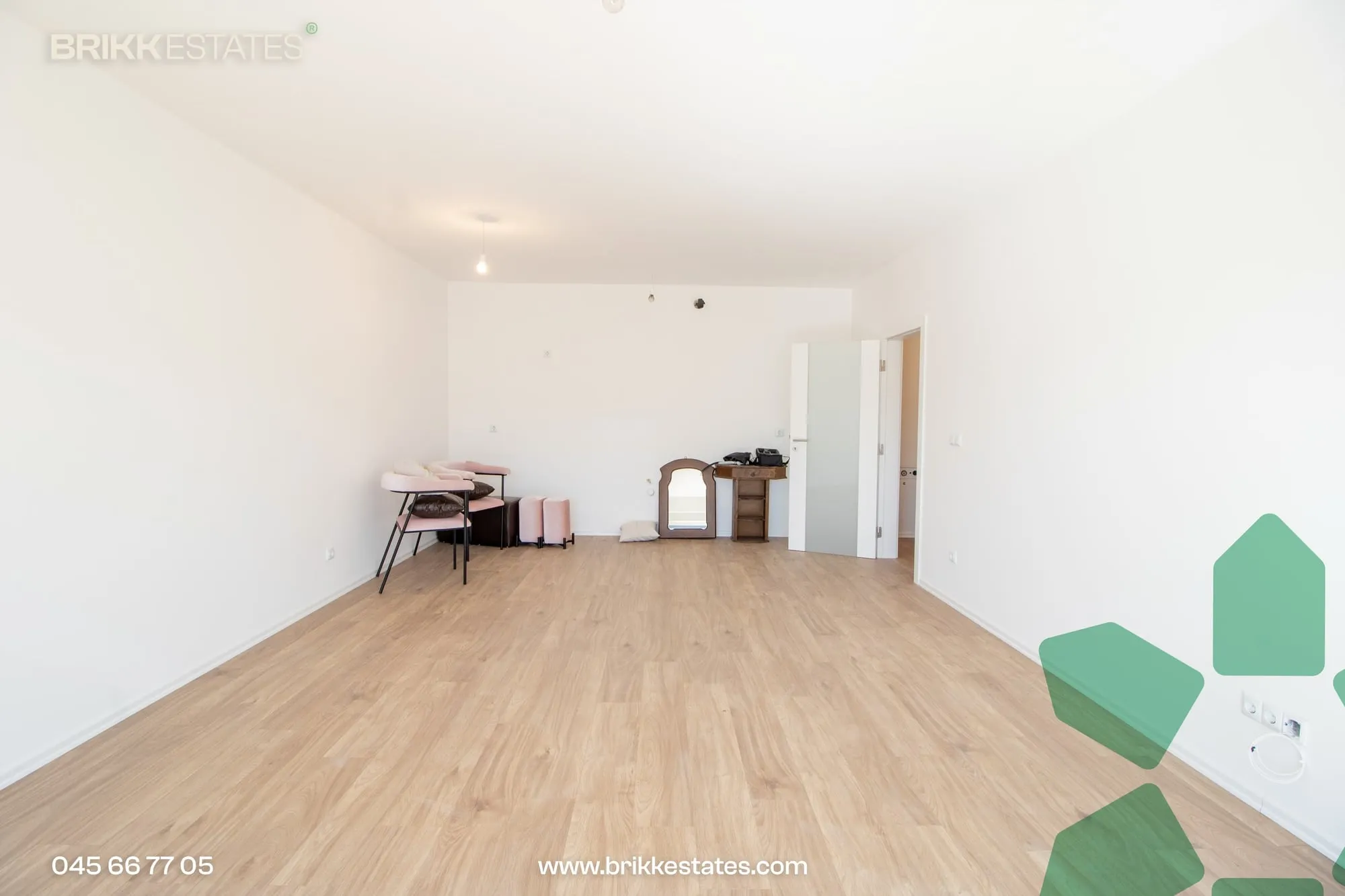 Hapësira e brendshme, banesë në shitje në Mati 1, Prishtinë, Ref B395 (1/8)