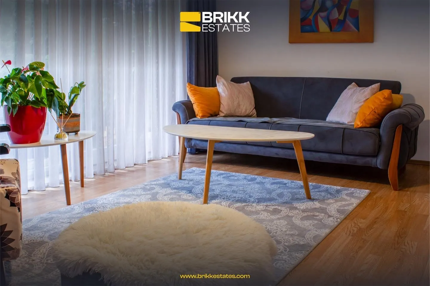 Qëndrimi ditor, shtëpi me qira në Marigona Residence, Prishtinë, Ref B310 (1/10)