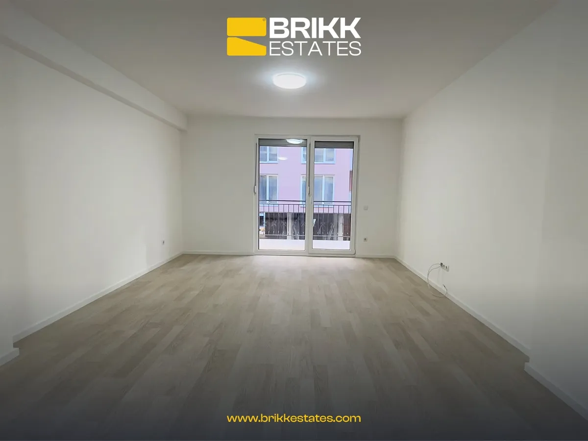 Hapësira e brendshme, banesë me qira në Fushë Kosovë, Ref B347 (1/7)