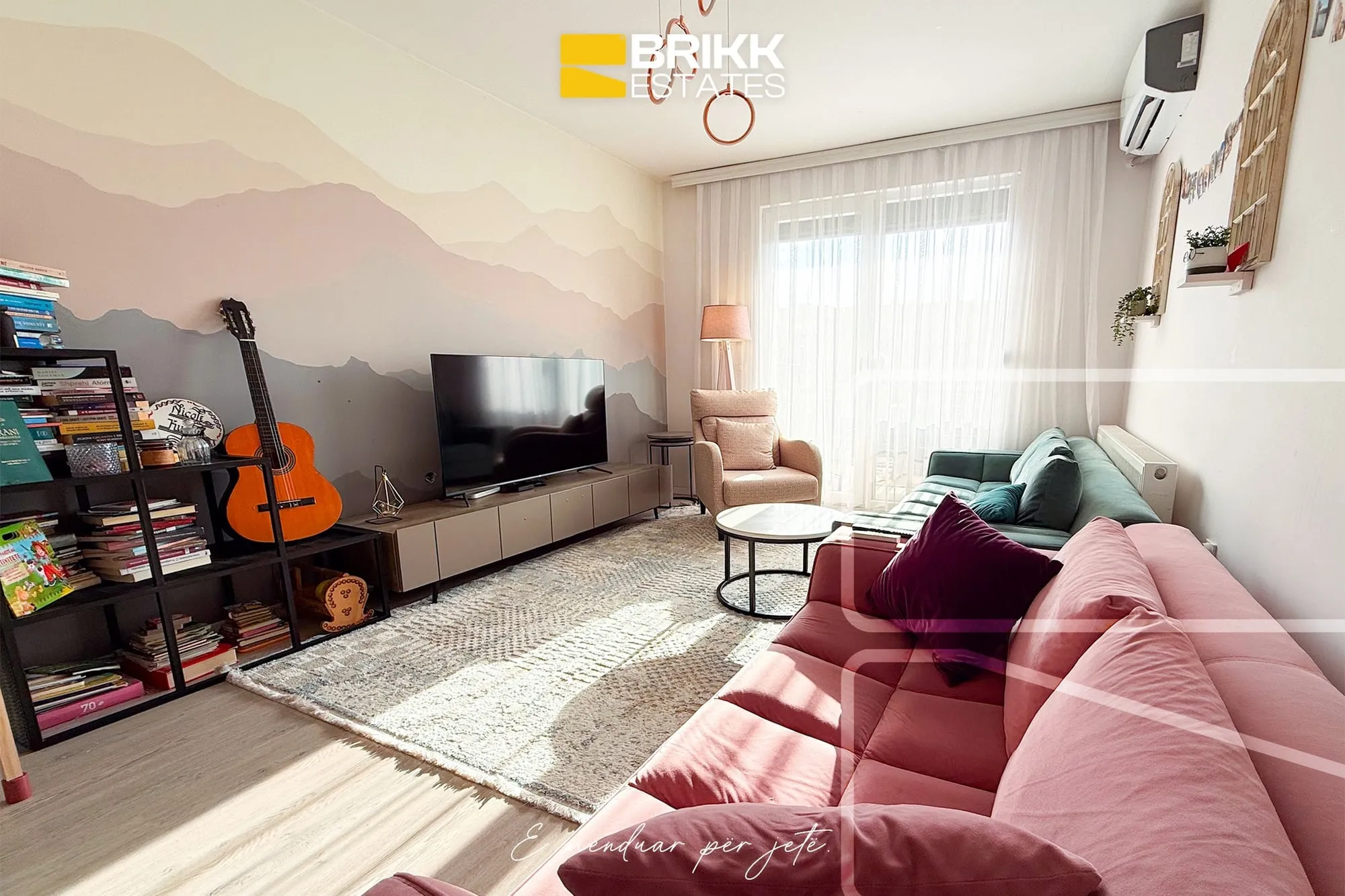 Living room, apartment for sale in Fushë Kosovë, Ref B376 (1/9)