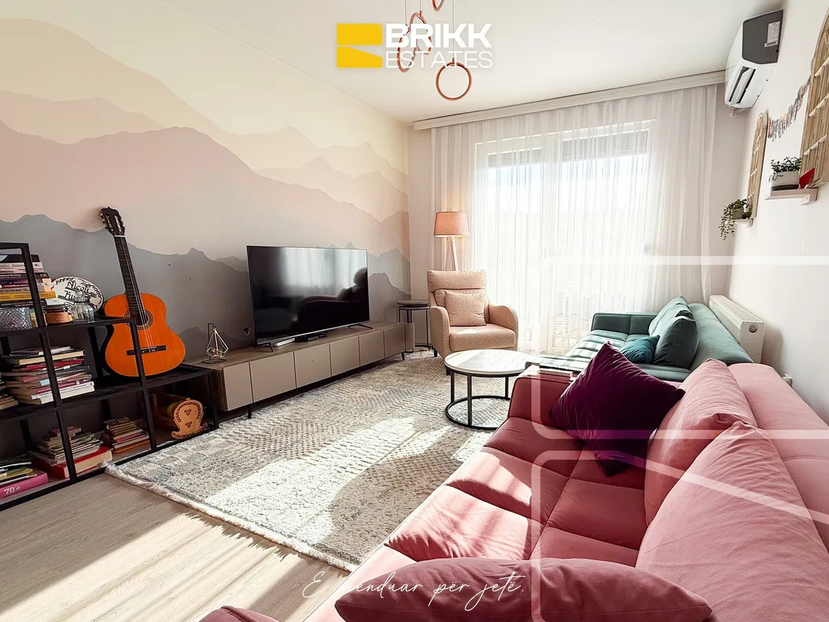 Living room, apartment for sale in Fushë Kosovë, Ref B376 (1/9)