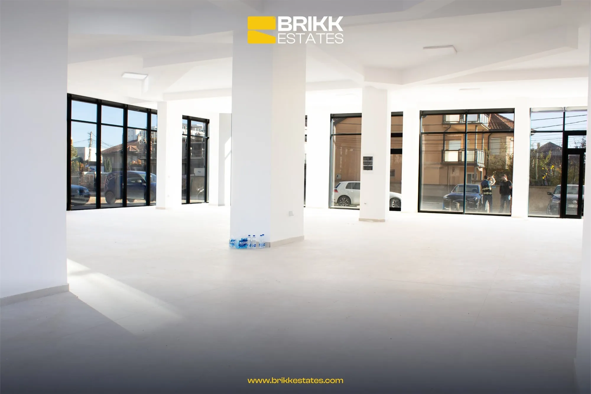 Interior space, commercial unit for rent in Fushë Kosovë, Ref B316 (1/3)