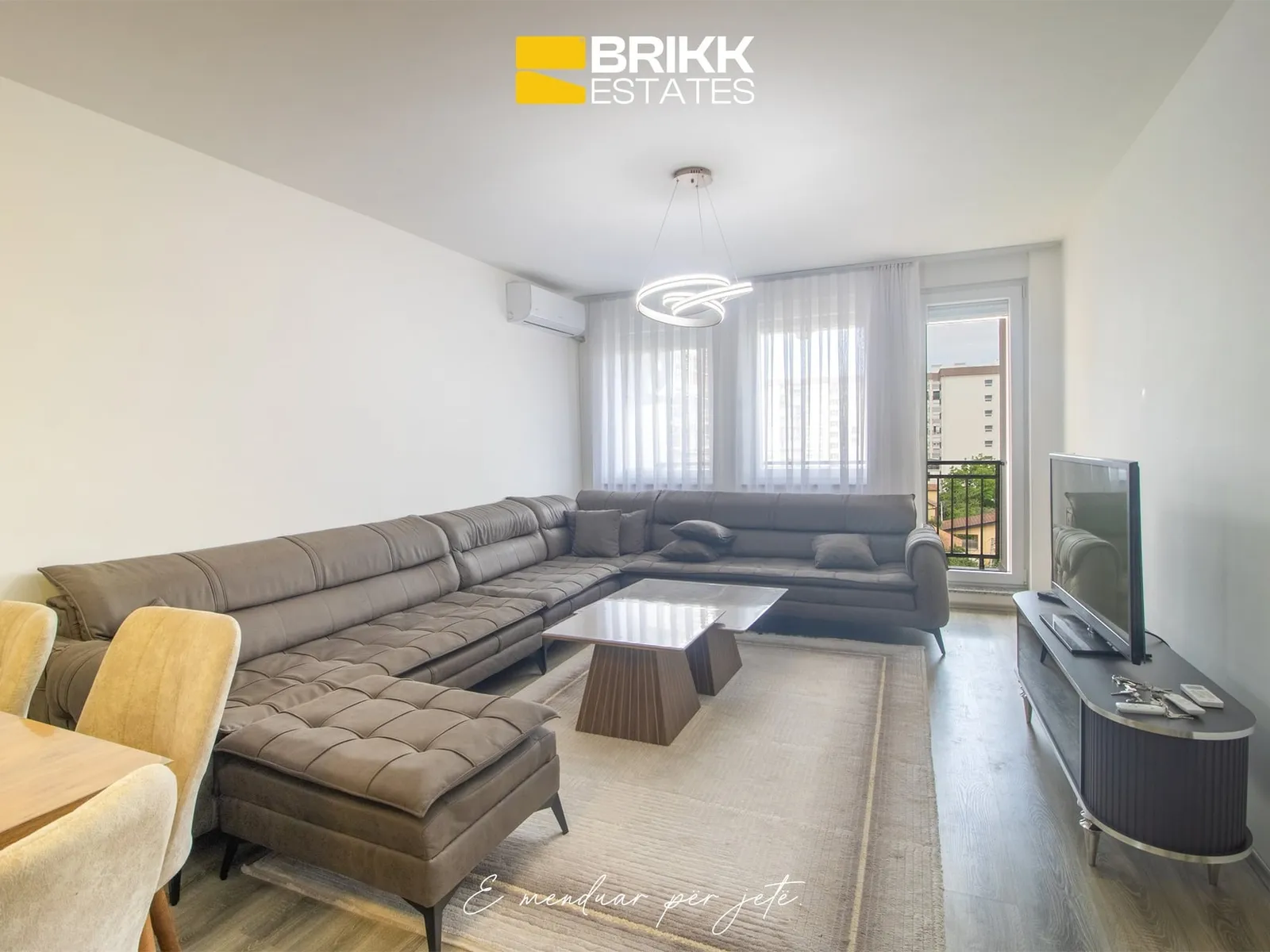 Qëndrimi ditor, banesë në shitje në Fushë Kosovë, Ref B373 (2/9)