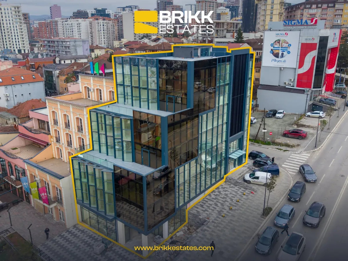 Ndërtesa, objekt afarist me qira në Aktash, Prishtinë, Ref B345 (1/4)