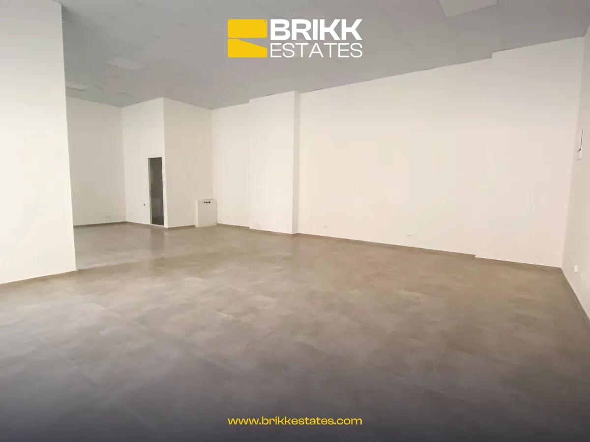 Hapësira e brendshme, lokal në shitje në Fushë Kosovë, Ref B319 (1/5)