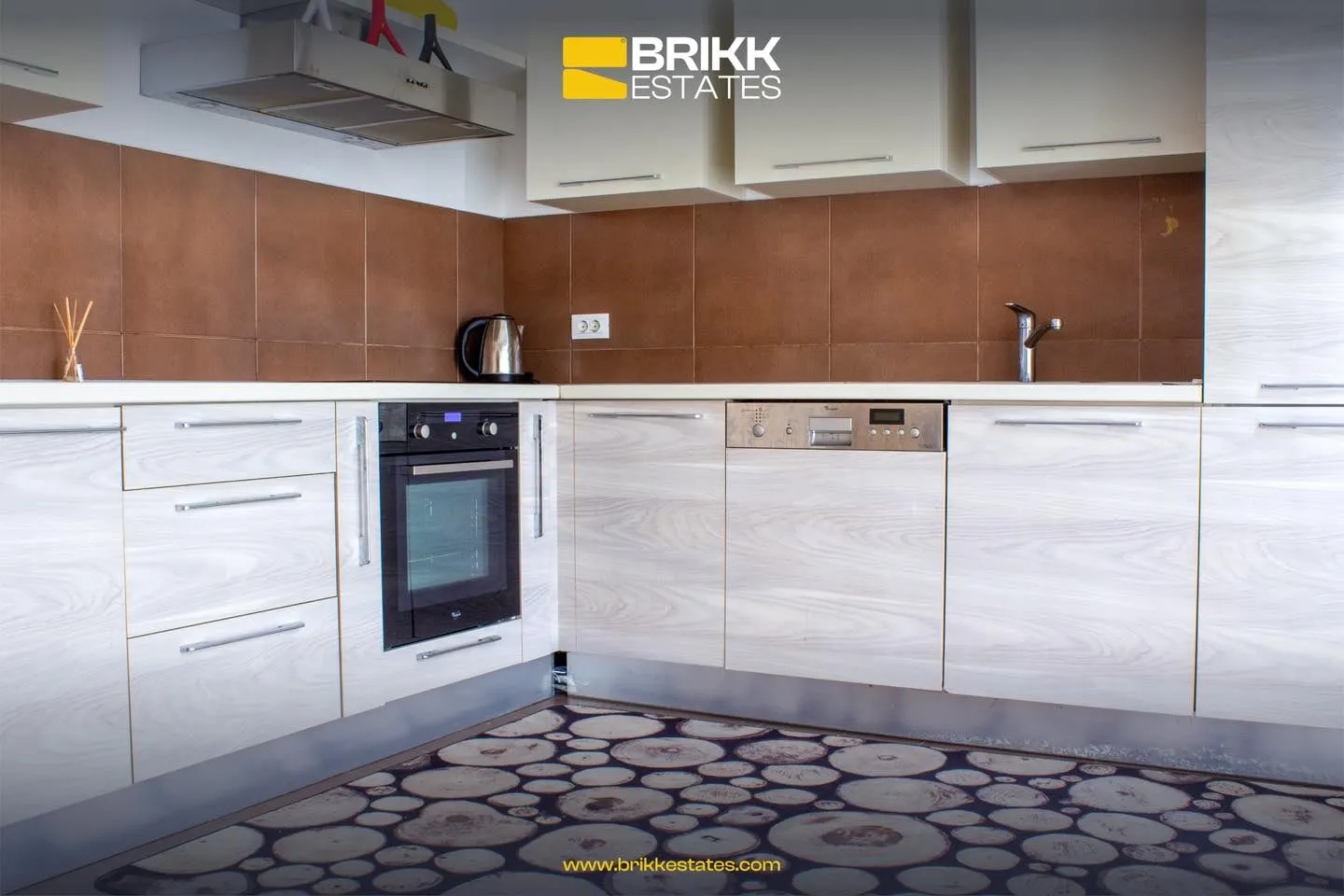 Kuzhina, shtëpi me qira në Marigona Residence, Prishtinë, Ref B310 (2/10)