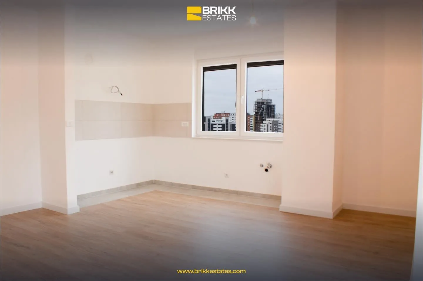 Kuzhina, banesë ose zyrë me qira në Mati 1, Prishtinë, Ref B308 (2/9)