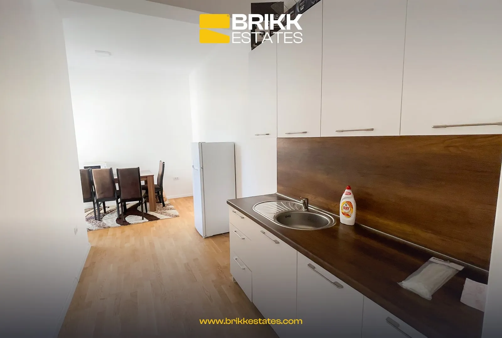 Kuzhina, zyrë/penthouse me qira në Prishtinë, Ref B349 (2/10)