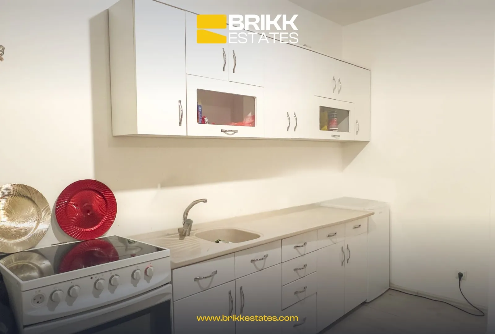 Kuzhina, banesë në shitje në Fushë Kosovë, Ref B327 (3/6)