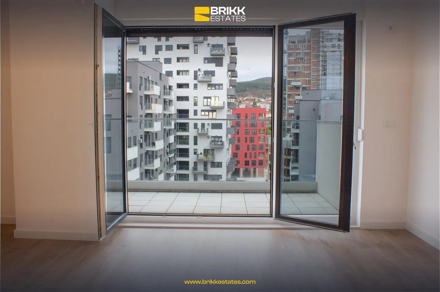 Hapësira e brendshme, banesë ose zyrë me qira në Mati 1, Prishtinë, Ref B308 (4/9)