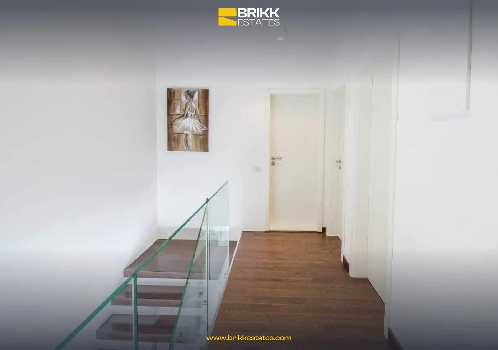 Korridori, duplex me qira në Pejton, Prishtinë, Ref B302 (5/10)