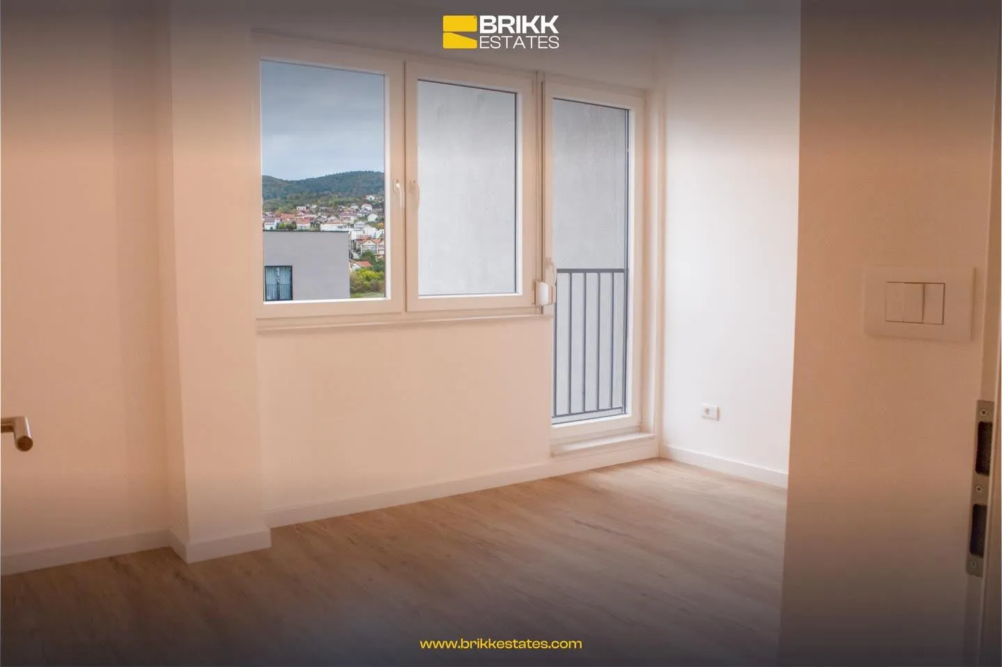 Hapësira e brendshme, banesë ose zyrë me qira në Mati 1, Prishtinë, Ref B308 (5/9)