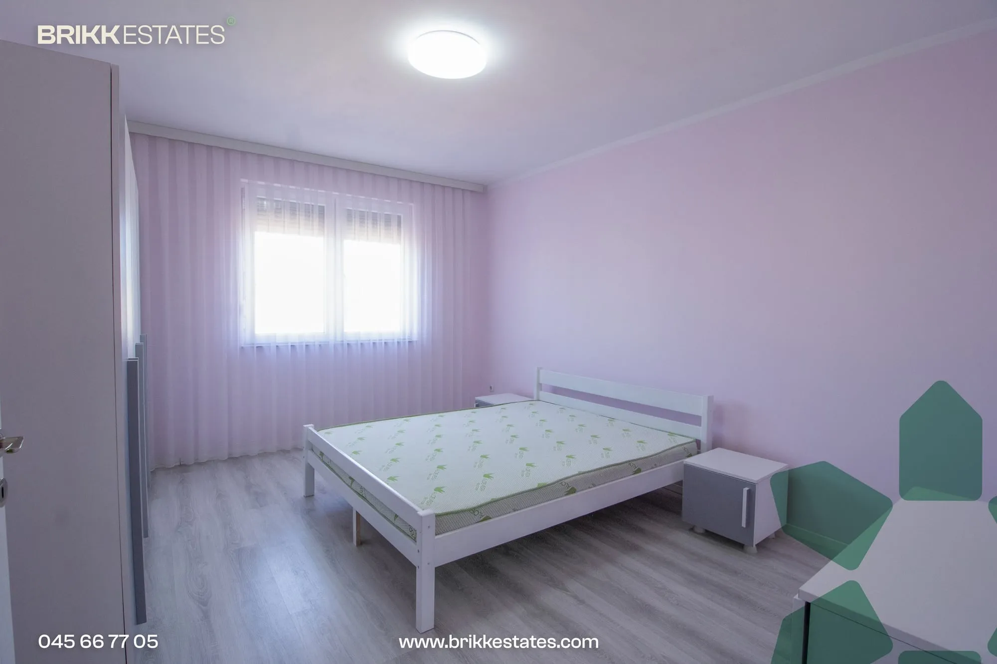 Dhoma e gjumit, banesë në shitje në Fushë Kosovë, Ref B392 (5/9)