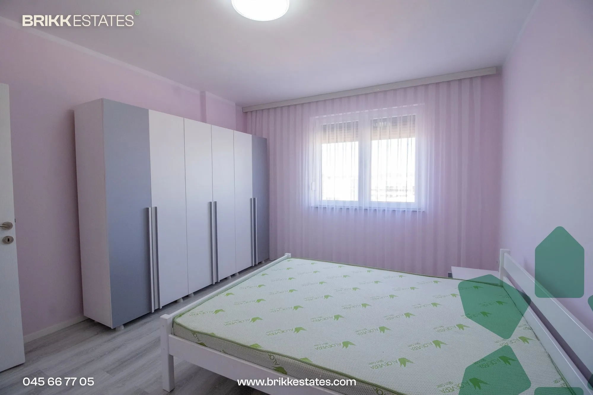 Dhoma e gjumit, banesë në shitje në Fushë Kosovë, Ref B392 (6/9)
