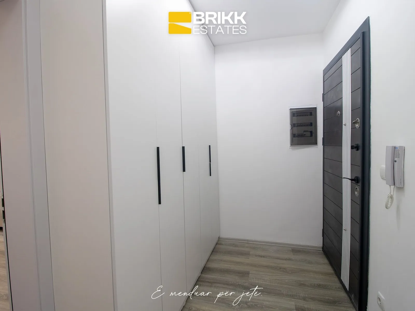 Korridori, banesë në shitje në Fushë Kosovë, Ref B373 (8/9)