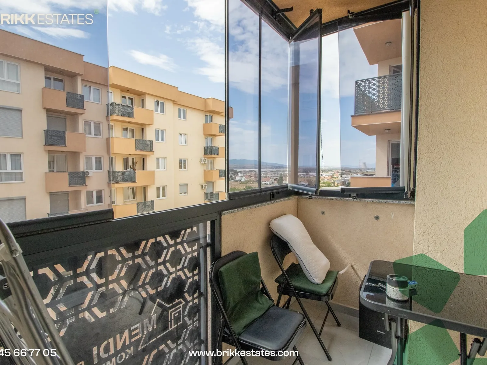 Ballkoni, banesë në shitje në Fushë Kosovë, Ref B381 (8/9)