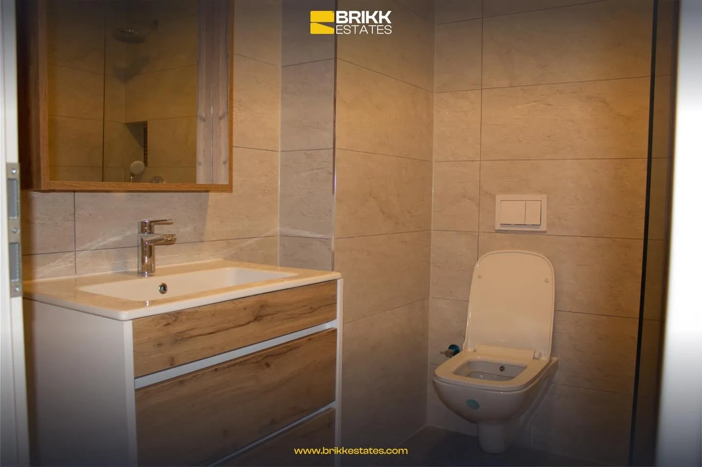 Banjo, banesë ose zyrë me qira në Mati 1, Prishtinë, Ref B308 (8/9)