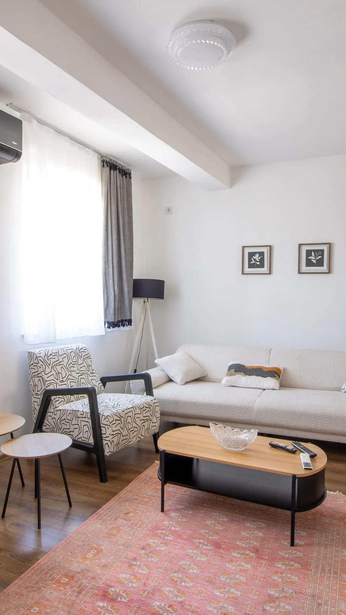 Living room, apartment for rent in Aktash, Prishtina, Ref B394 (9/10)